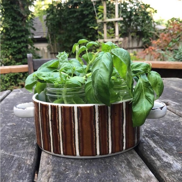 MCM- Midwinter Stonehenge Earth Casserole Dish - Picture 2 of 3